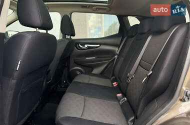 Внедорожник / Кроссовер Nissan Qashqai 2014 в 