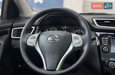 Внедорожник / Кроссовер Nissan Qashqai 2014 в 