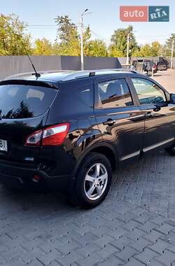 Позашляховик / Кросовер Nissan Qashqai 2010 в Миколаєві