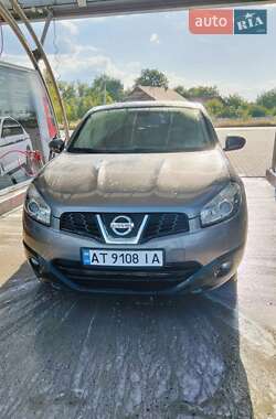 Внедорожник / Кроссовер Nissan Qashqai 2013 в 