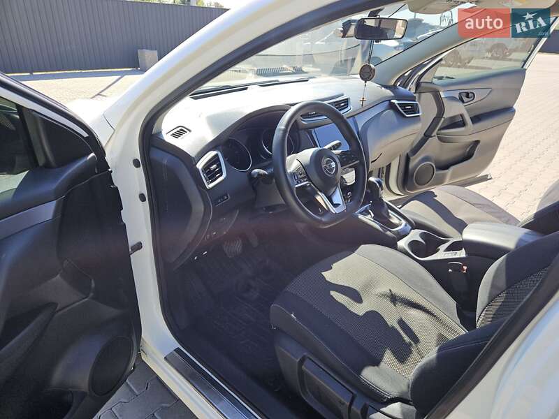 Внедорожник / Кроссовер Nissan Qashqai 2020 в Киеве