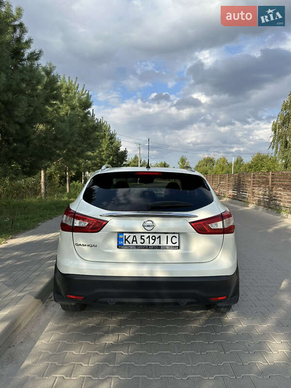 Позашляховик / Кросовер Nissan Qashqai 2015 в Києві