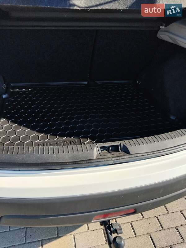 Внедорожник / Кроссовер Nissan Qashqai 2013 в Нововолынске