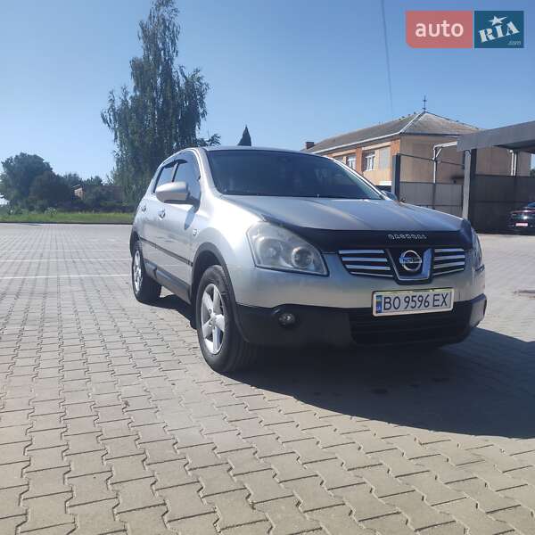 Внедорожник / Кроссовер Nissan Qashqai 2008 в 