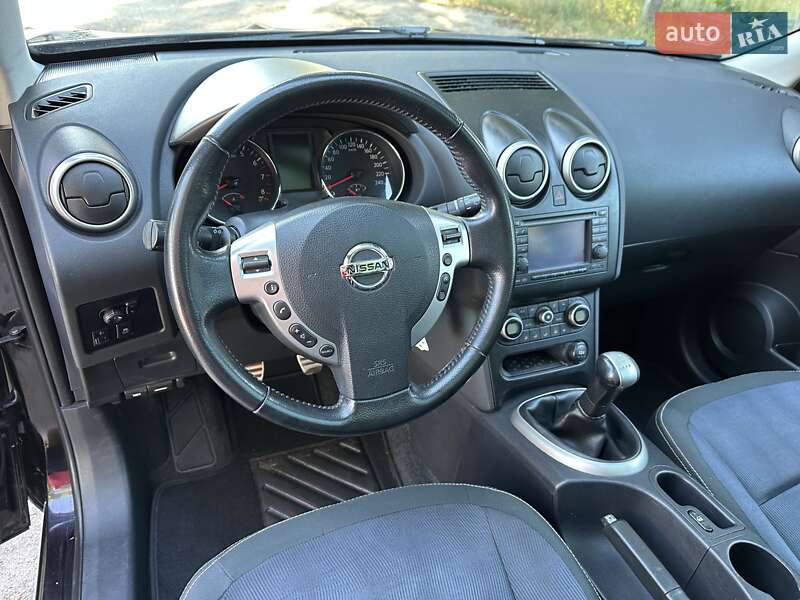 Внедорожник / Кроссовер Nissan Qashqai 2010 в Лебедине