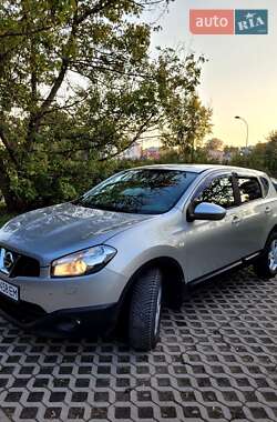 Внедорожник / Кроссовер Nissan Qashqai 2013 в Львове