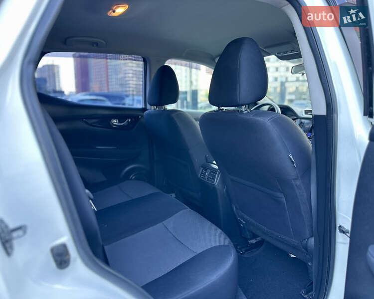 Внедорожник / Кроссовер Nissan Qashqai 2016 в Киеве