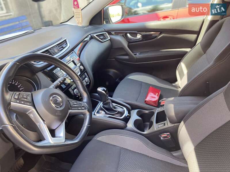 Внедорожник / Кроссовер Nissan Qashqai 2018 в Немирове