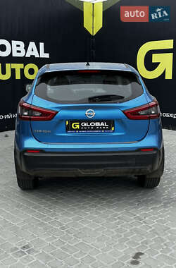 Внедорожник / Кроссовер Nissan Qashqai 2017 в 