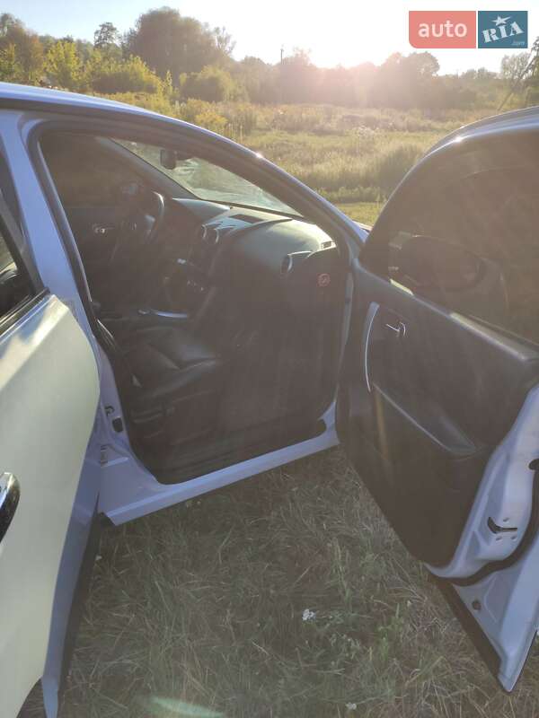 Внедорожник / Кроссовер Nissan Qashqai 2007 в Ромнах