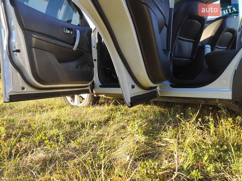 Внедорожник / Кроссовер Nissan Qashqai 2007 в Ромнах