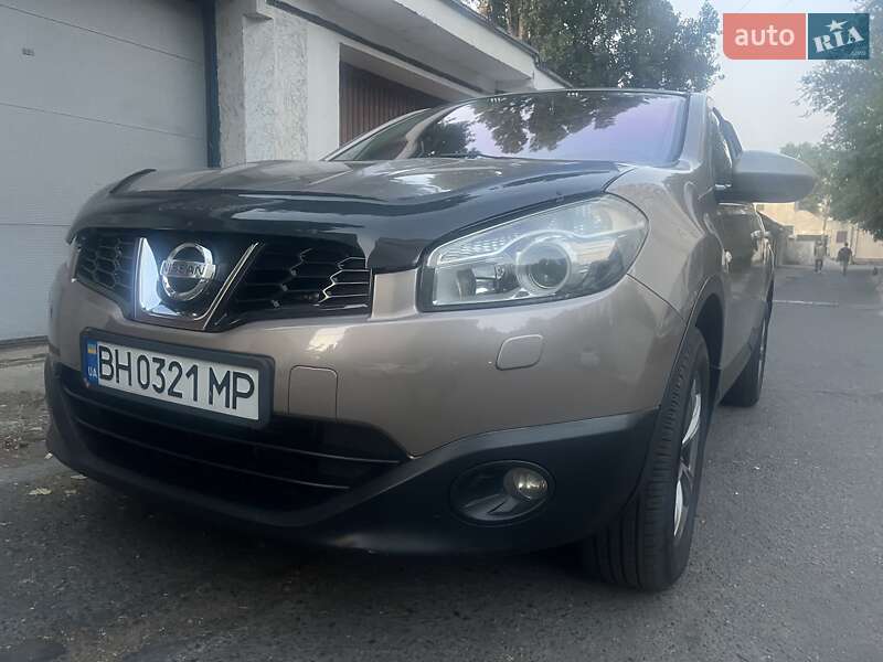 Внедорожник / Кроссовер Nissan Qashqai 2010 в Одессе