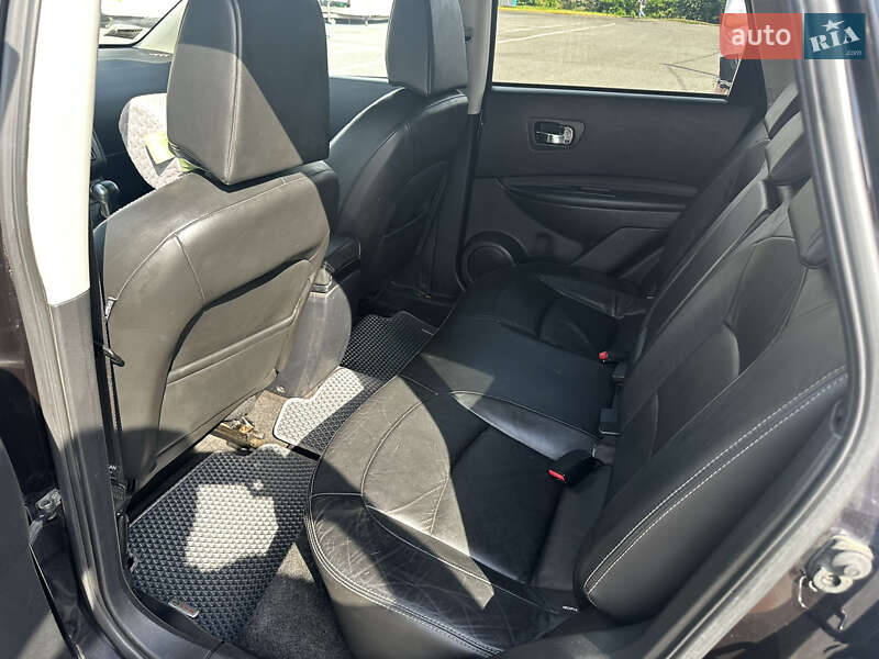 Внедорожник / Кроссовер Nissan Qashqai 2008 в Черновцах