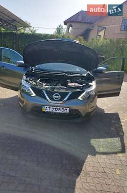 Внедорожник / Кроссовер Nissan Qashqai 2014 в Болехове