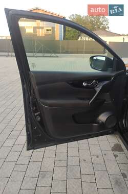 Внедорожник / Кроссовер Nissan Qashqai 2014 в 