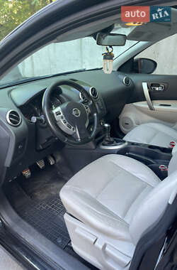 Внедорожник / Кроссовер Nissan Qashqai 2010 в 