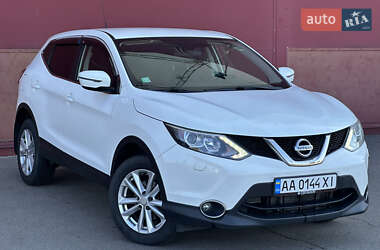Позашляховик / Кросовер Nissan Qashqai 2015 в Києві
