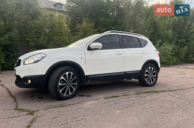 Внедорожник / Кроссовер Nissan Qashqai 2011 в 