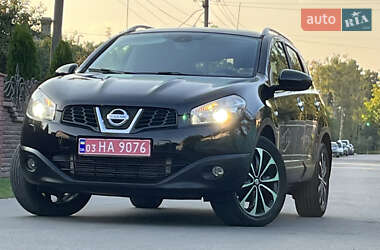 Внедорожник / Кроссовер Nissan Qashqai 2010 в 