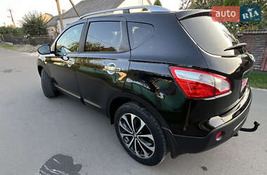 Внедорожник / Кроссовер Nissan Qashqai 2010 в 