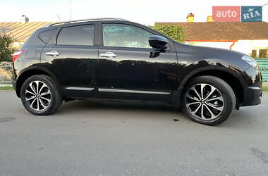 Внедорожник / Кроссовер Nissan Qashqai 2010 в 