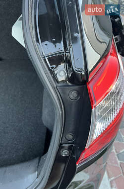 Внедорожник / Кроссовер Nissan Qashqai 2010 в 