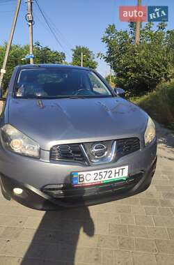 Внедорожник / Кроссовер Nissan Qashqai 2010 в 