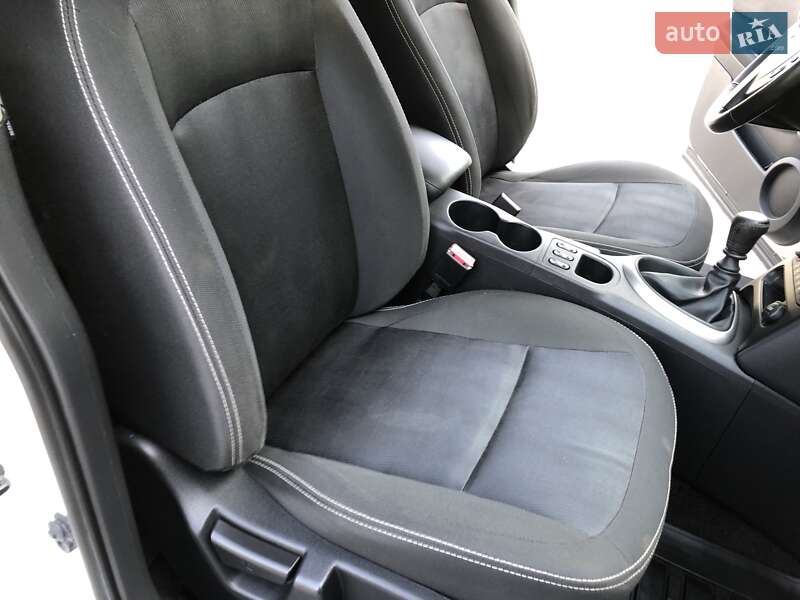 Внедорожник / Кроссовер Nissan Qashqai 2011 в Хмельницком