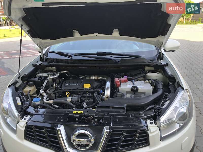 Внедорожник / Кроссовер Nissan Qashqai 2011 в Хмельницком