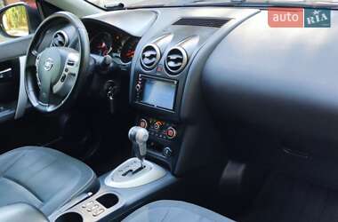 Позашляховик / Кросовер Nissan Qashqai 2010 в 