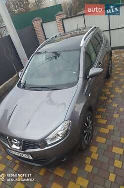 Внедорожник / Кроссовер Nissan Qashqai 2012 в 