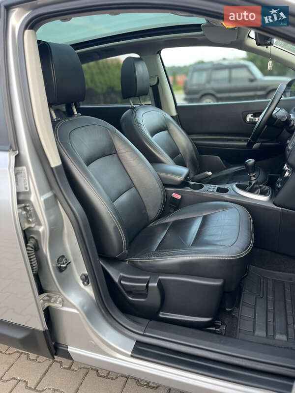 Позашляховик / Кросовер Nissan Qashqai 2010 в Стрию