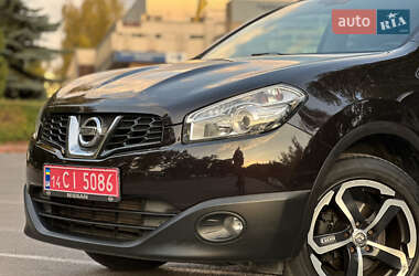 Внедорожник / Кроссовер Nissan Qashqai 2010 в 