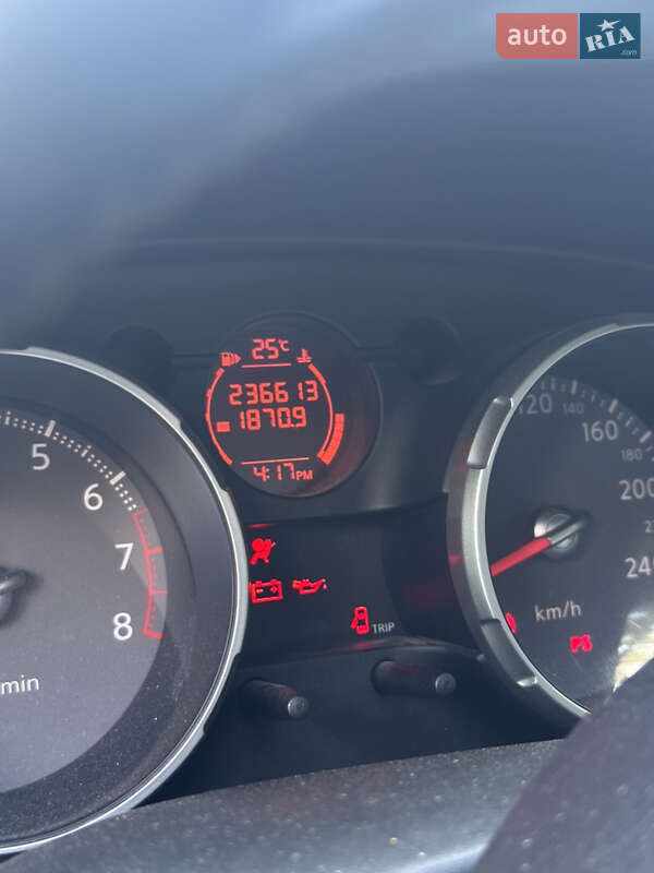 Внедорожник / Кроссовер Nissan Qashqai 2009 в Тернополе фото 15 Внедорожник / Кроссовер Nissan Qashqai 2009 в Тернополе