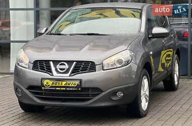 Внедорожник / Кроссовер Nissan Qashqai 2013 в 