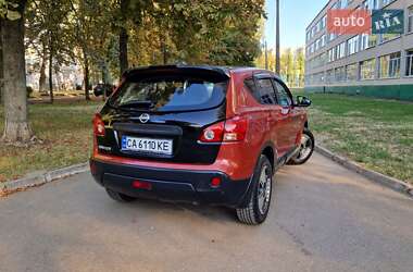 Внедорожник / Кроссовер Nissan Qashqai 2008 в 