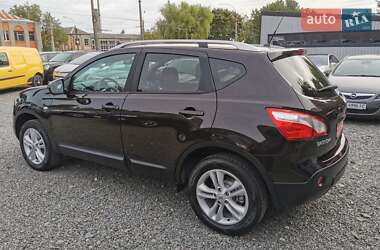 Внедорожник / Кроссовер Nissan Qashqai 2010 в 
