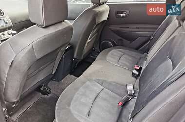 Внедорожник / Кроссовер Nissan Qashqai 2010 в 