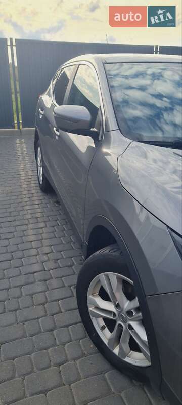 Внедорожник / Кроссовер Nissan Qashqai 2018 в Ужгороде