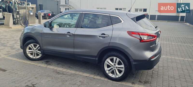 Внедорожник / Кроссовер Nissan Qashqai 2018 в Ужгороде