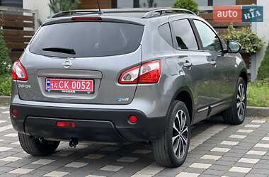 Внедорожник / Кроссовер Nissan Qashqai 2013 в 