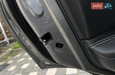 Внедорожник / Кроссовер Nissan Qashqai 2013 в 