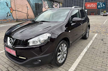 Внедорожник / Кроссовер Nissan Qashqai 2012 в 