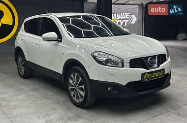 Позашляховик / Кросовер Nissan Qashqai 2012 в Чернівцях