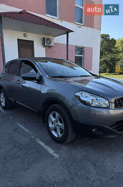 Внедорожник / Кроссовер Nissan Qashqai 2012 в Решетиловке