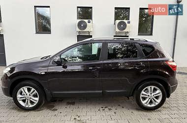 Позашляховик / Кросовер Nissan Qashqai 2010 в Млиніві