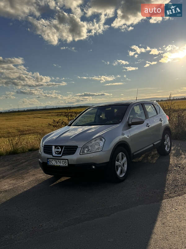 Позашляховик / Кросовер Nissan Qashqai 2008 в Стрию