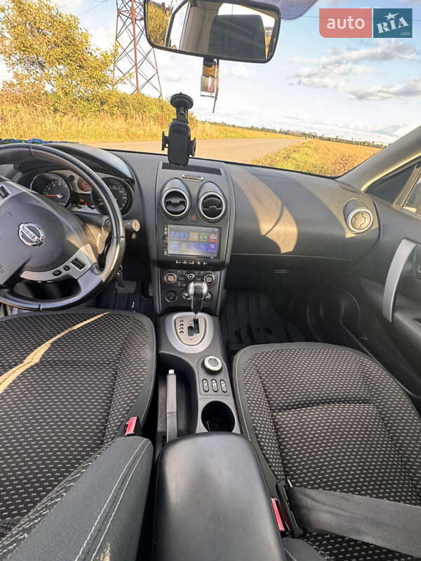Позашляховик / Кросовер Nissan Qashqai 2008 в Стрию