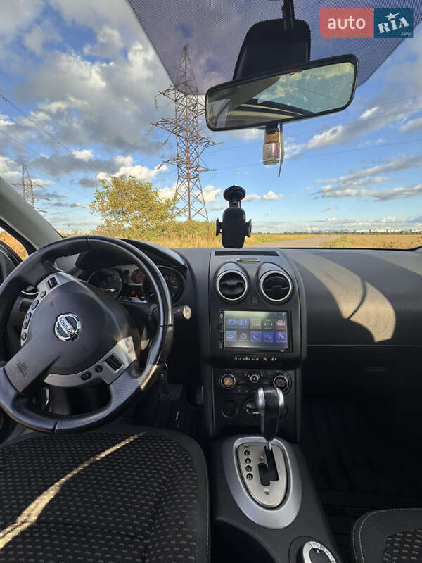 Позашляховик / Кросовер Nissan Qashqai 2008 в Стрию