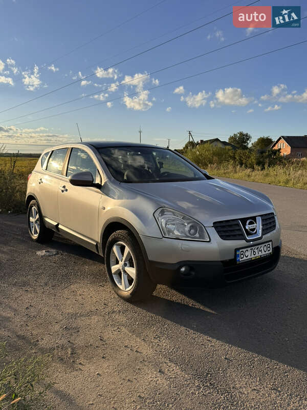 Позашляховик / Кросовер Nissan Qashqai 2008 в Стрию